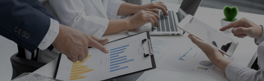 Które cechy umowy B2B będą kluczowe do jej przekwalifikowania na umowę o pracę?