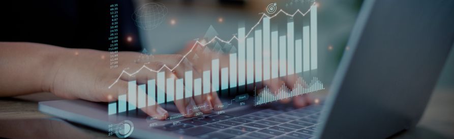 Czy refakturowane wydatki i odpowiadające im koszty można ująć podatkowo w jednym okresie?